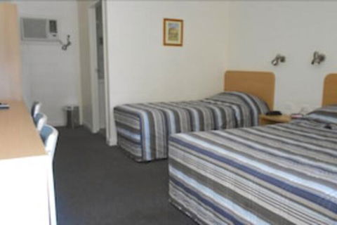 All Seasons Motor Lodge - Local Tourism 4