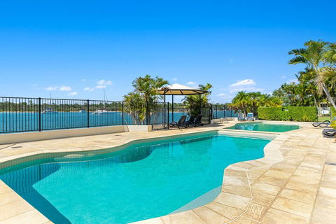 Aqua Linea - Accommodation Australia 2