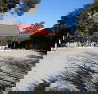 Jolly Swagman Motor Inn Holbrook - Bed n Breakfasts