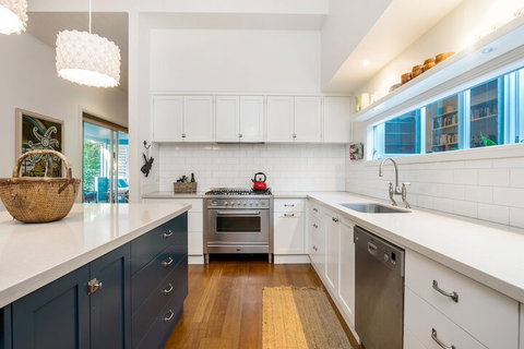 A PERFECT STAY - Kia Ora Byron - Australia Shopping 5