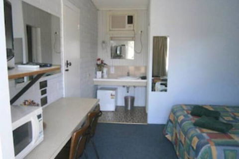 Nhill Holiday Inn - Accommodation Australia 2