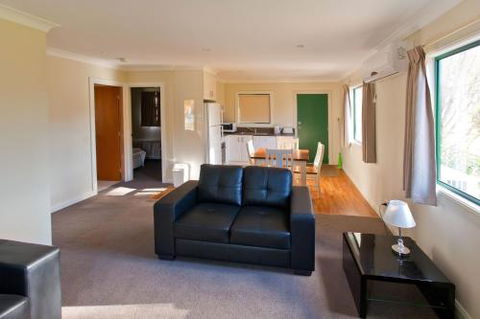Wagga Wagga Beach Caravan Park - Accommodation Australia 4