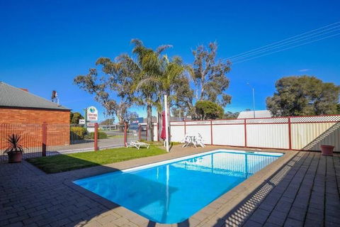 Centretown Motel Nagambie - Australia Shopping 4