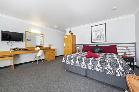 Shearing Shed Motor Inn - Accommodation Australia 6