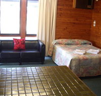 Aaroona Holiday Resort