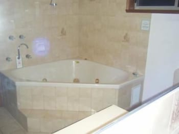 Paradise Lakes Motel - Accommodation Australia 2