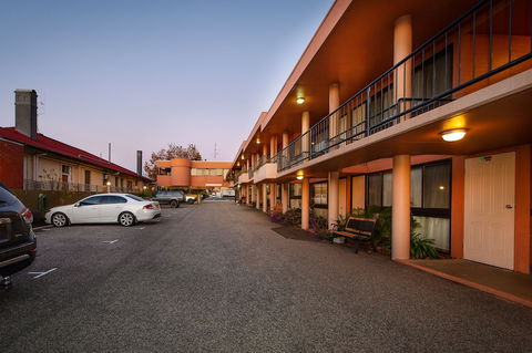 Albury Winsor Park Motor Inn - Local Tourism 1