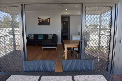 Tasman Holiday Parks - Lake Mulwala - Local Tourism 4
