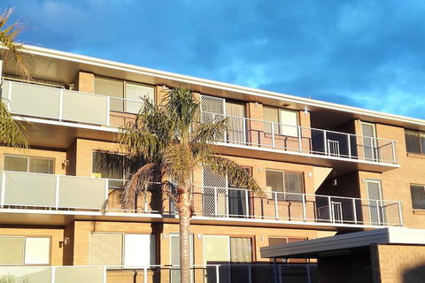 Narooma Palms Holiday Apartments - Australia Shopping 1