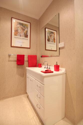 Northgate House Apartment - Local Tourism 5