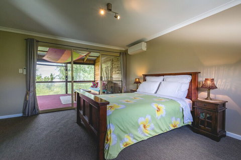 Albany Bali Style Accommodation - Australia Shopping 4
