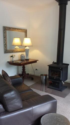 Amelina Cottages - Australia Shopping 5