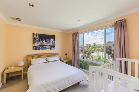 Ocean Keys Cottage - Accommodation Australia 4