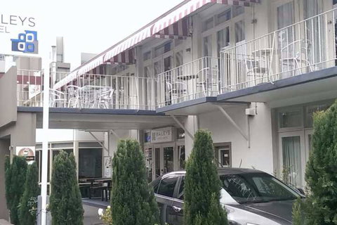 Baileys Motel - Local Tourism 2