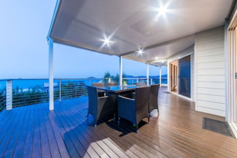 Hydeaway Bay Beach House - Accommodation Australia 0