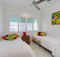 Azure Waters - Bed n Breakfasts