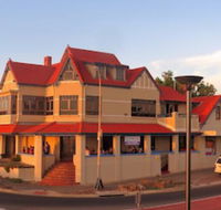 McCloud House - Accommodation Australia
