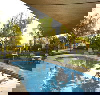 Winbi River Resort Holiday Rentals - Local Tourism