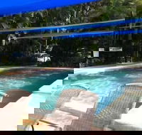Ellis Beach Oceanfront Bungalows - Campground - Bed n Breakfasts