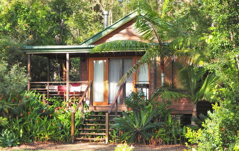Lake Weyba Cottages - Accommodation Australia 4