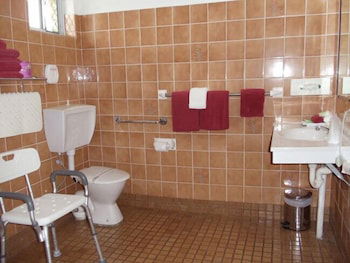 Town & Country Motor Inn - Local Tourism 5