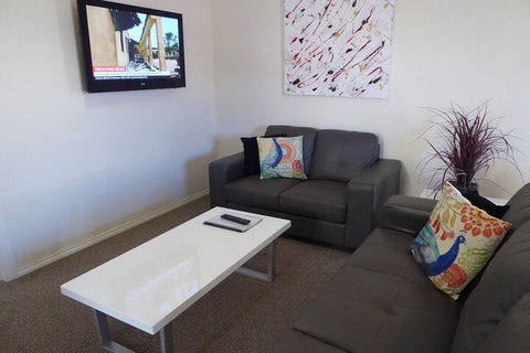 Streaky Bay Motel And Villas - Local Tourism 7