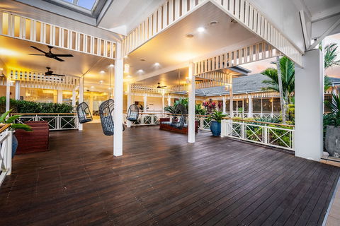 Hotel Grand Chancellor Palm Cove - Bed n Breakfasts 1