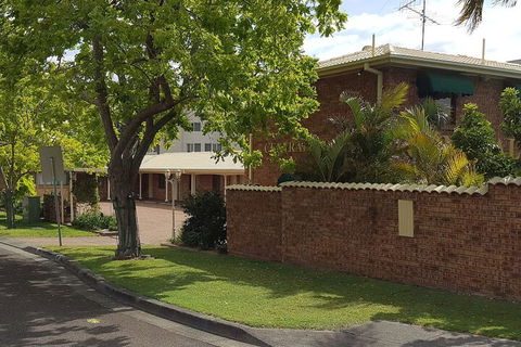 Central Motel Nelson Bay - Australia Shopping 2