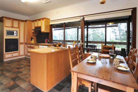 Lavender Farm - Accommodation Australia 6