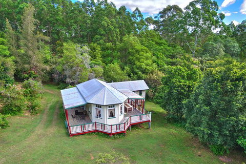 Avalon Noosa Farm Cottages - Accommodation Australia 3