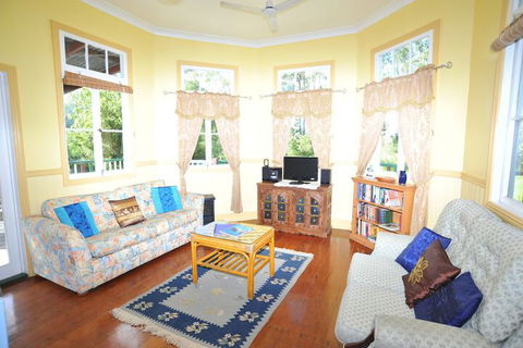 Avalon Noosa Farm Cottages - Accommodation Australia 7