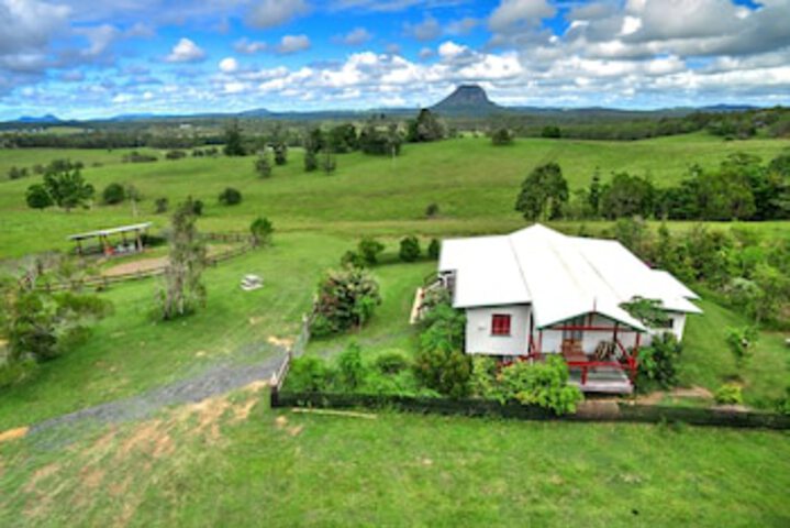 Pinbarren QLD Accommodation Australia