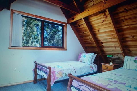 Four Seasons Waterfront Villas - Accommodation Australia 7