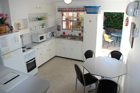 Sunset Waters Villas - Accommodation Australia 6