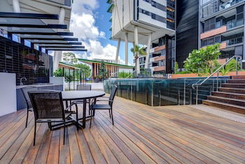 Arena Apartments - Accommodation Australia 6