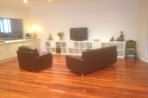 Crossroads Ecomotel - Accommodation Australia 6