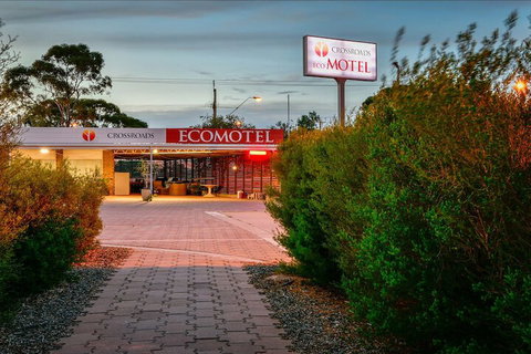 Crossroads Ecomotel - Accommodation Australia 4