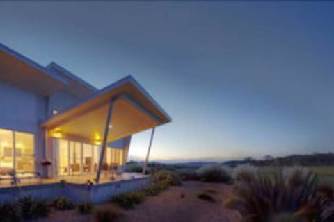 Azjure Studio Retreat - Local Tourism 0