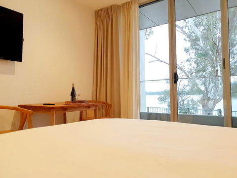 Nagambie Waterfront Motel - Australia Shopping 5