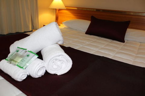 Tabourie Lake Motel - Accommodation Australia 5