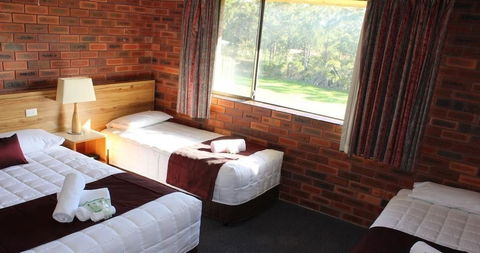 Tabourie Lake Motel - Accommodation Australia 1