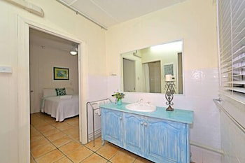 Bargara Gardens Motel & Holiday Villas - Local Tourism 4