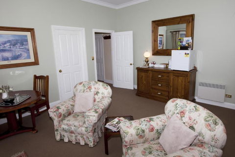 House On The Hill Bed & Breakfast - Accommodation Australia 3