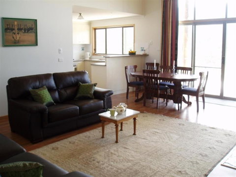 Hawksview At Mafeking - Accommodation Australia 4