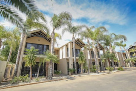 Aquarius Apartments And Cabins - Local Tourism 0