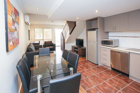 Aquarius Apartments And Cabins - Local Tourism 3