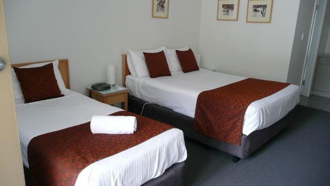 Taft Motor Inn - Australia Shopping 5