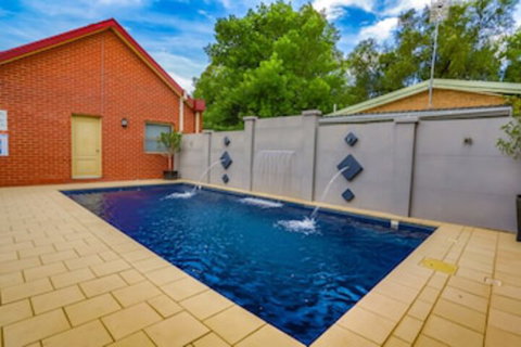 Murray Waters Motor Inn & Apartments - Accommodation Australia 0