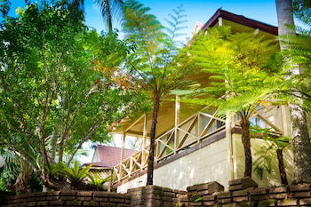 Elizabeth Beach NSW Accommodation Australia