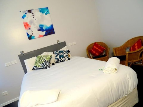 Mercury Motor Inn - Accommodation Australia 4